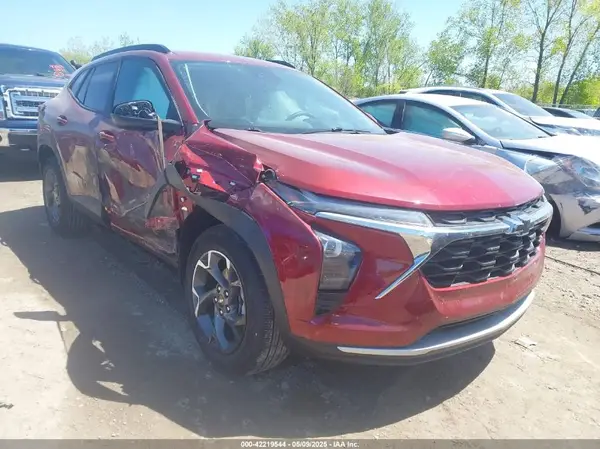KL77LHEP0SC028907 2025 CHEVROLET TRAX - Image 1
