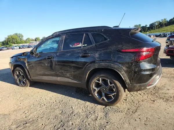 KL77LHEP0SC081543 2025 CHEVROLET TRAX - Image 2