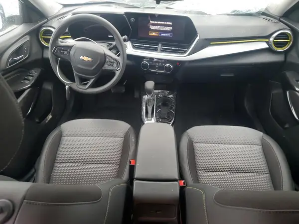 KL77LHEP0SC086662 2025 CHEVROLET TRAX - Image 8