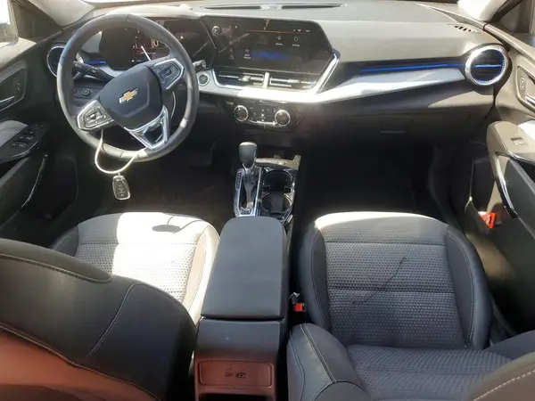 KL77LHEP0SC088525 2025 CHEVROLET TRAX - Image 8