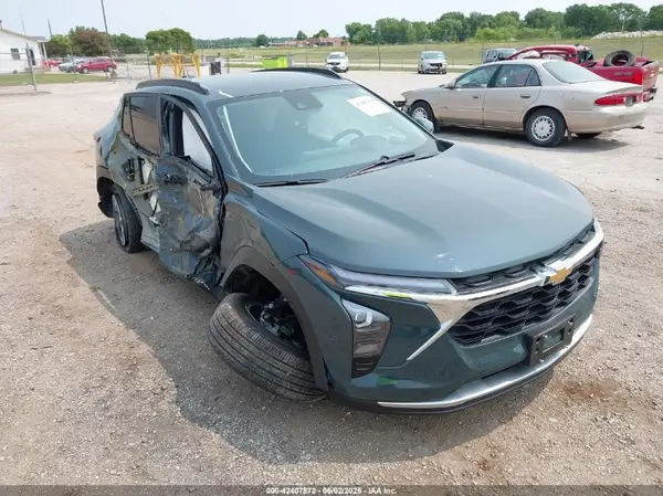 KL77LHEP0SC089500 2025 CHEVROLET TRAX - Image 1