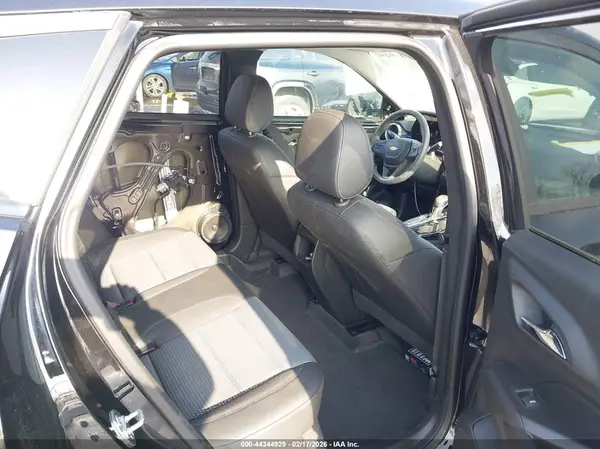 KL77LHEP0SC114623 2025 CHEVROLET TRAX - Image 8
