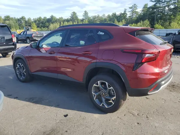 KL77LHEP0SC116257 2025 CHEVROLET TRAX - Image 2