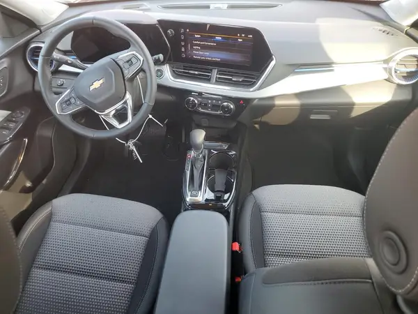 KL77LHEP0SC116257 2025 CHEVROLET TRAX - Image 8