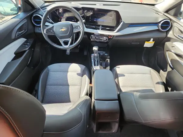 KL77LHEP0SC131146 2025 CHEVROLET TRAX - Image 8