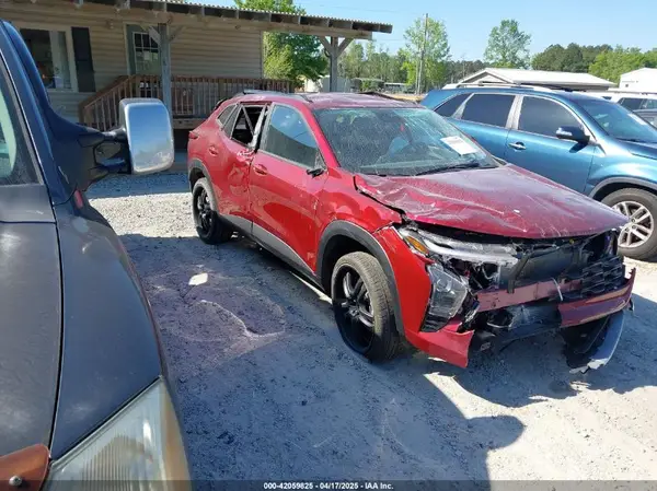 KL77LHEP0SC148870 2025 CHEVROLET TRAX - Image 1