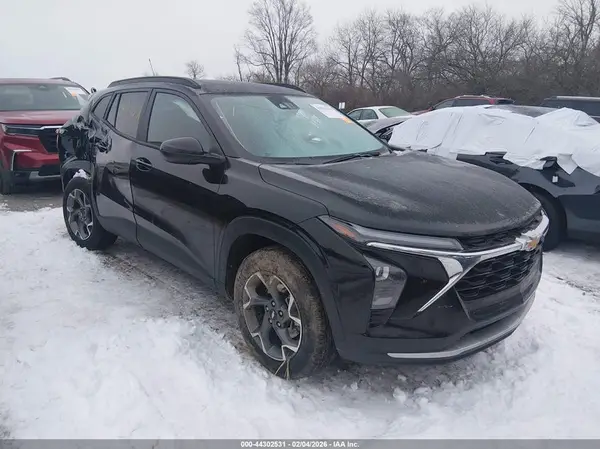 KL77LHEP0SC153647 2025 CHEVROLET TRAX - Image 1