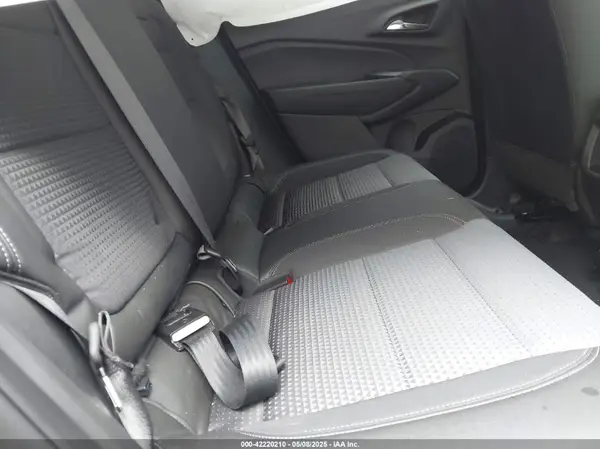 KL77LHEP0SC173638 2025 CHEVROLET TRAX - Image 8