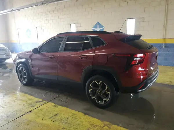 KL77LHEP0SC176832 2025 CHEVROLET TRAX - Image 2