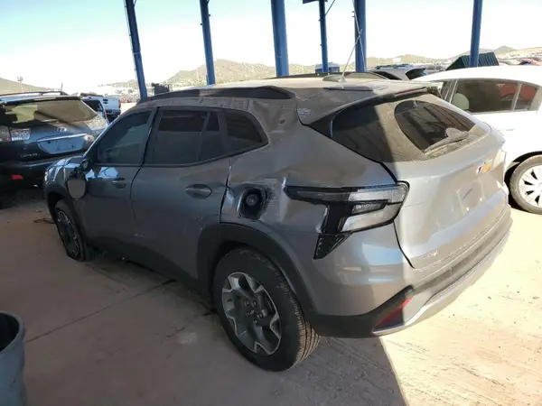 KL77LHEP0SC186664 2025 CHEVROLET TRAX - Image 2