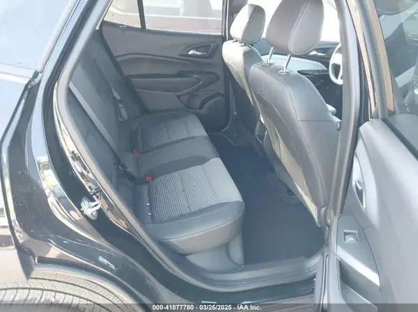 KL77LHEP0SC196451 2025 CHEVROLET TRAX - Image 8