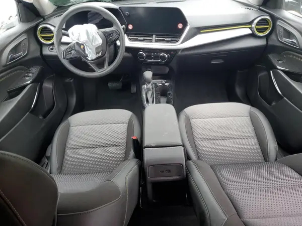 KL77LHEP0SC202958 2025 CHEVROLET TRAX - Image 8