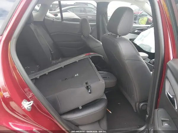 KL77LHEP0SC213460 2025 CHEVROLET TRAX - Image 8