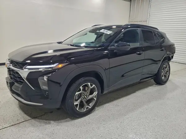 KL77LHEP0SC214317 2025 CHEVROLET TRAX - Image 1