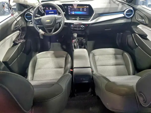 KL77LHEP0SC214317 2025 CHEVROLET TRAX - Image 8