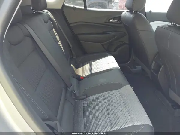 KL77LHEP0SC232333 2025 CHEVROLET TRAX - Image 8