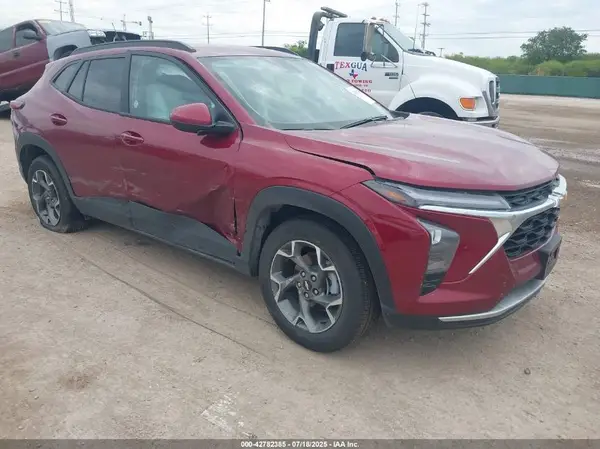 KL77LHEP0SC234471 2025 CHEVROLET TRAX - Image 1