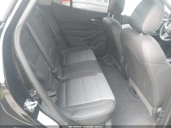 KL77LHEP0SC235510 2025 CHEVROLET TRAX - Image 8