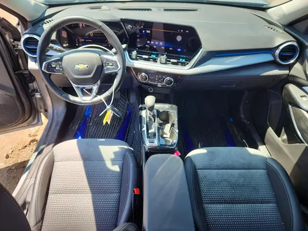KL77LHEP0SC238388 2025 CHEVROLET TRAX - Image 8