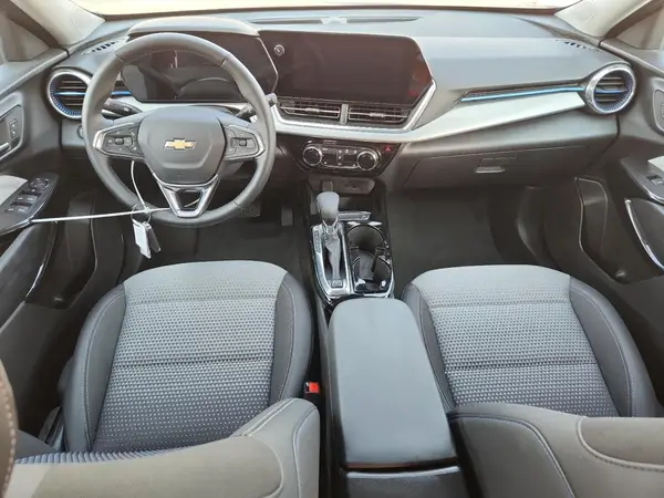 KL77LHEP0SC242540 2025 CHEVROLET TRAX - Image 8