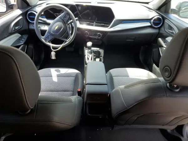 KL77LHEP0SC256082 2025 CHEVROLET TRAX - Image 8