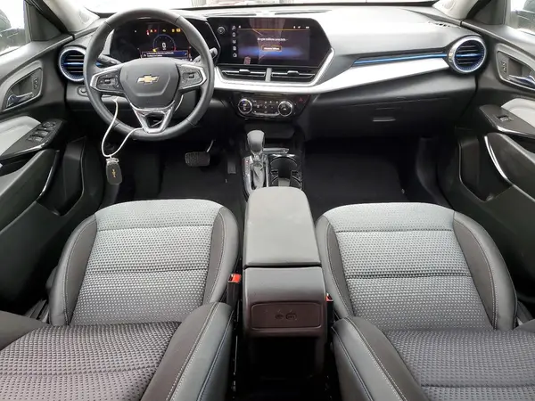 KL77LHEP0SC259693 2025 CHEVROLET TRAX - Image 8
