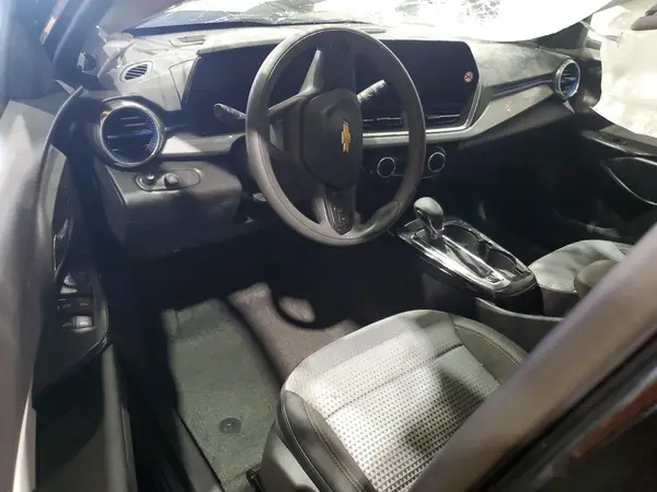 KL77LHEP0SC261203 2025 CHEVROLET TRAX - Image 8