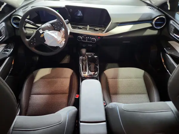 KL77LHEP0SC268233 2025 CHEVROLET TRAX - Image 8