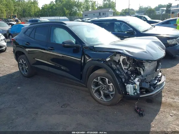 KL77LHEP0SC287204 2025 CHEVROLET TRAX - Image 1