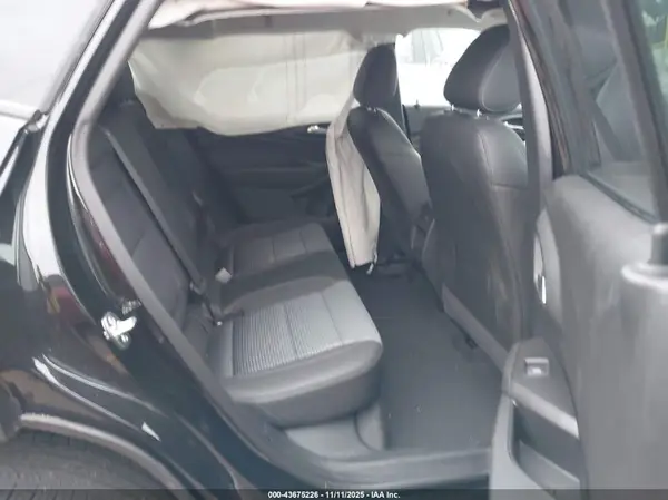 KL77LHEP0SC311260 2025 CHEVROLET TRAX - Image 8