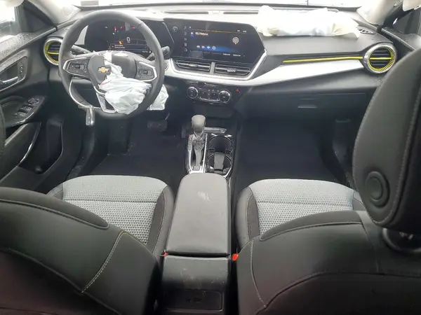 KL77LHEP0SC339334 2025 CHEVROLET TRAX - Image 8