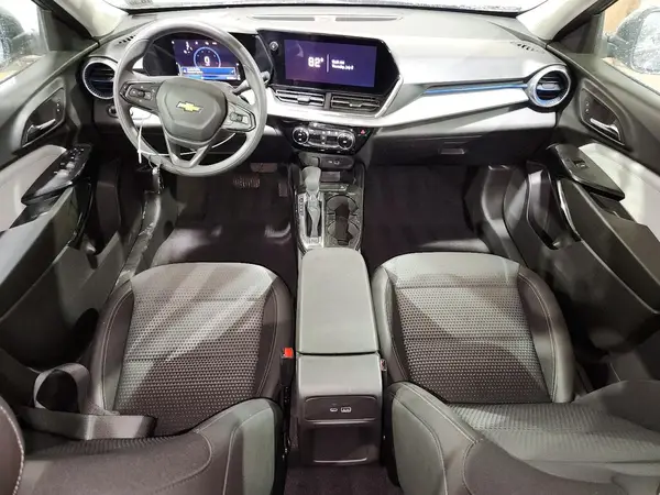 KL77LHEP0TC022574 2026 CHEVROLET TRAX - Image 8