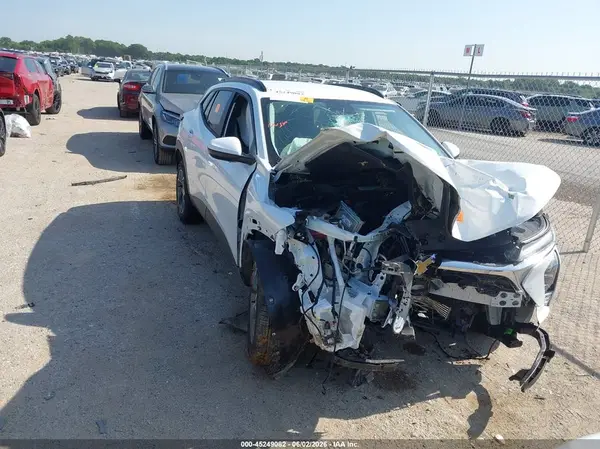 KL77LHEP0TC056448 2026 CHEVROLET TRAX - Image 1