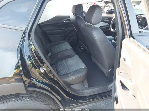 KL77LHEP0TC087652 2026 CHEVROLET TRAX - Image 8