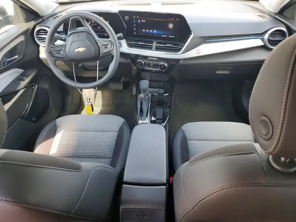 KL77LHEP0TC088591 2026 CHEVROLET TRAX - Image 8