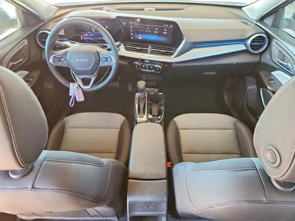 KL77LHEP0TC094245 2026 CHEVROLET TRAX - Image 8
