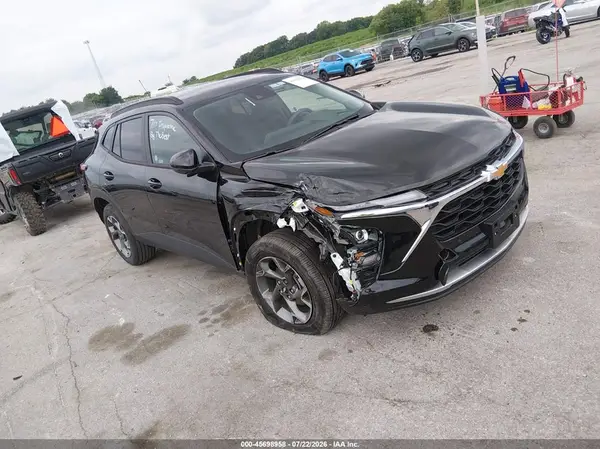 KL77LHEP0TC100724 2026 CHEVROLET TRAX - Image 1