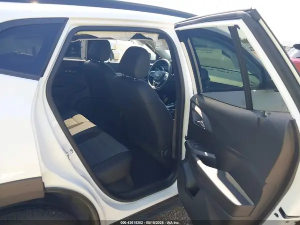 KL77LHEP1SC001764 2025 CHEVROLET TRAX - Image 8
