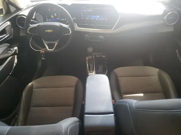 KL77LHEP1SC004678 2025 CHEVROLET TRAX - Image 8