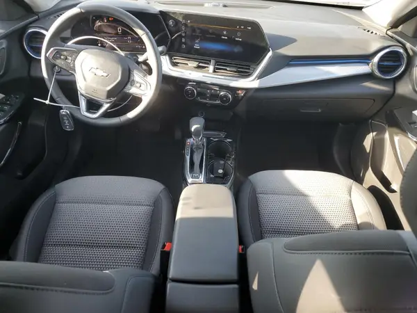 KL77LHEP1SC020699 2025 CHEVROLET TRAX - Image 8