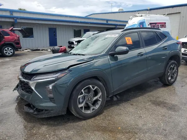 KL77LHEP1SC028687 2025 CHEVROLET TRAX - Image 1