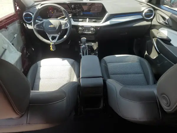 KL77LHEP1SC056263 2025 CHEVROLET TRAX - Image 8
