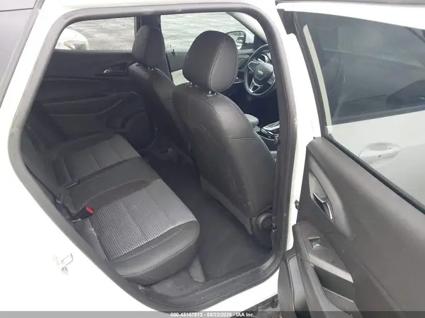 KL77LHEP1SC061561 2025 CHEVROLET TRAX - Image 8