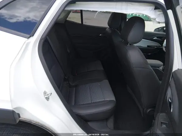 KL77LHEP1SC071085 2025 CHEVROLET TRAX - Image 8