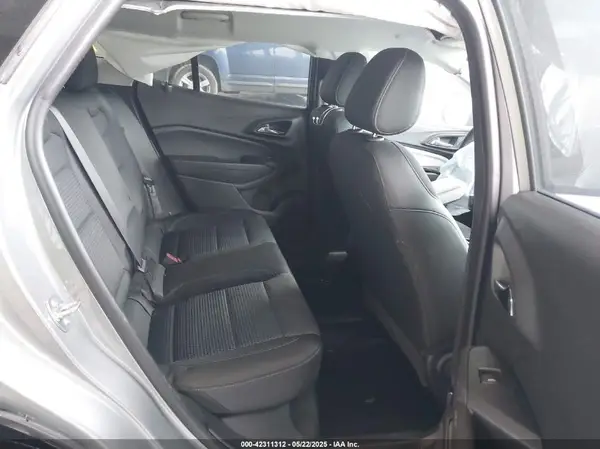 KL77LHEP1SC076920 2025 CHEVROLET TRAX - Image 8