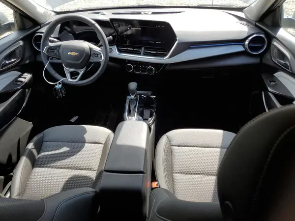 KL77LHEP1SC085066 2025 CHEVROLET TRAX - Image 8