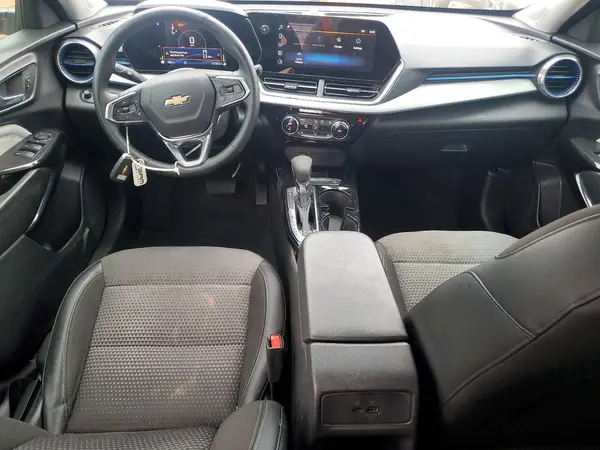 KL77LHEP1SC092373 2025 CHEVROLET TRAX - Image 8