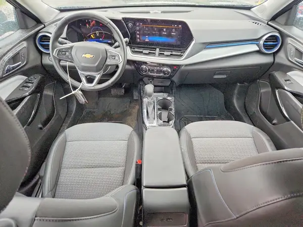 KL77LHEP1SC096343 2025 CHEVROLET TRAX - Image 8
