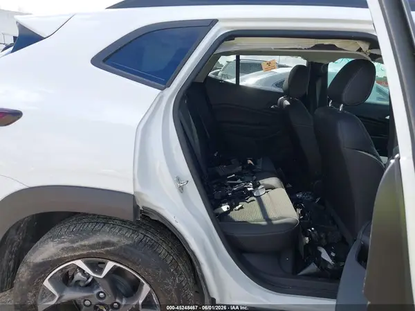 KL77LHEP1SC122309 2025 CHEVROLET TRAX - Image 8