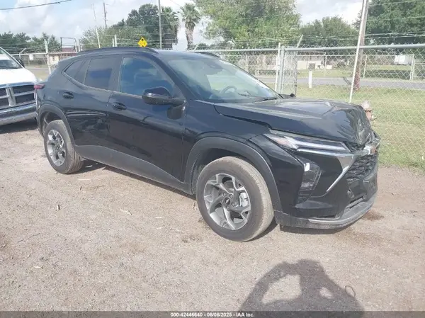 KL77LHEP1SC141703 2025 CHEVROLET TRAX - Image 1